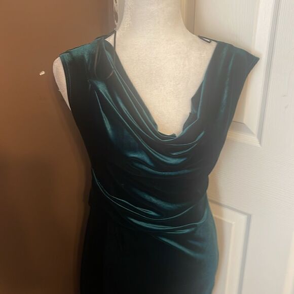 Tash+Sophie Cowl Shirred Velvet Mini Dress XSmall NWOT - Picture 2 of 9